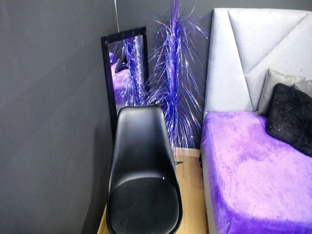 Live sex webcam photo for samantasmithh #263441866