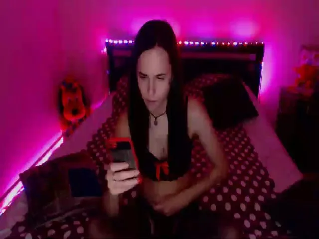 Live sex webcam photo for Sue_Cute #259188249