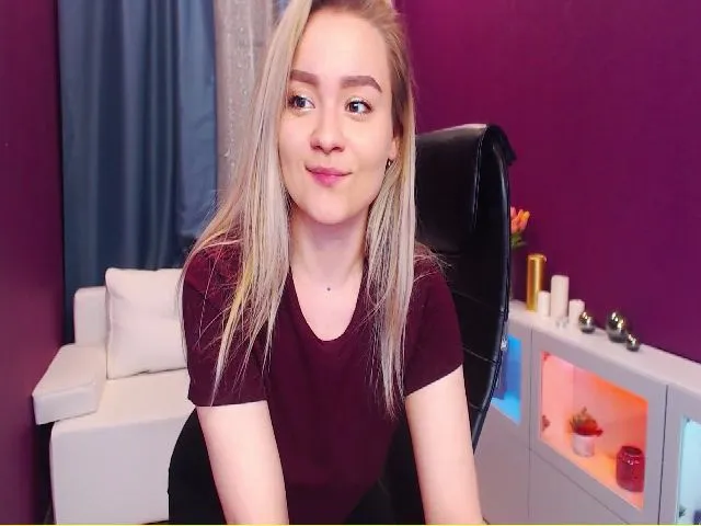 Live sex webcam photo for Kara_Smith #255747788