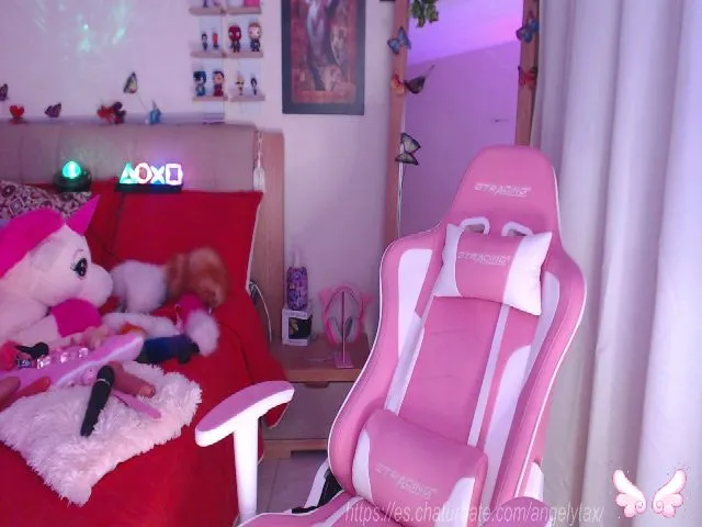 Live sex webcam photo for Angelytaxx #252721106