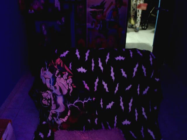 Live sex webcam photo for umaru_michae #260583801