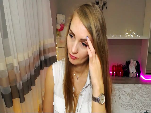 Live sex webcam photo for Viola_1 #252546215