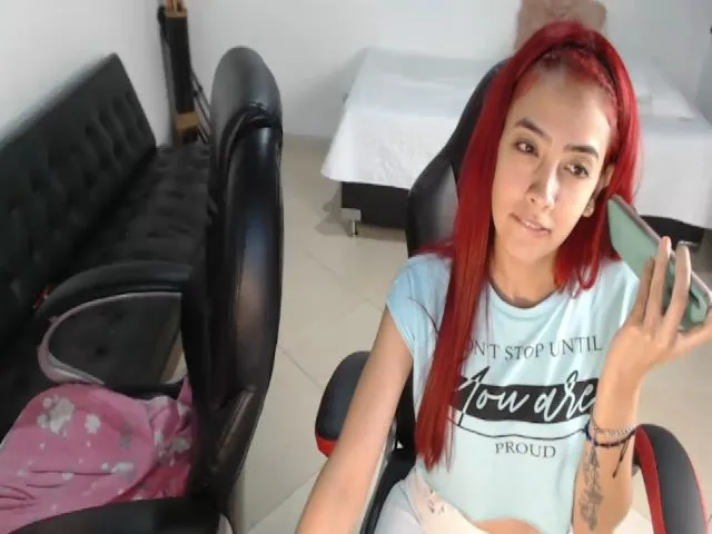 Live sex webcam photo for Thaunhty #258016027