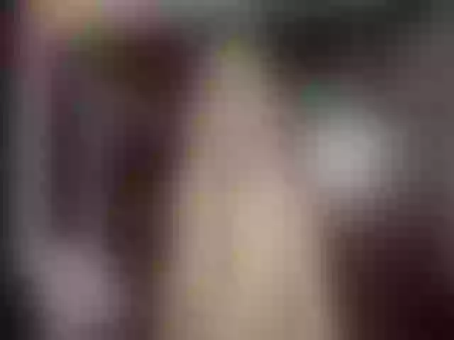 Live sex webcam photo for JenniferLuvv #262569725