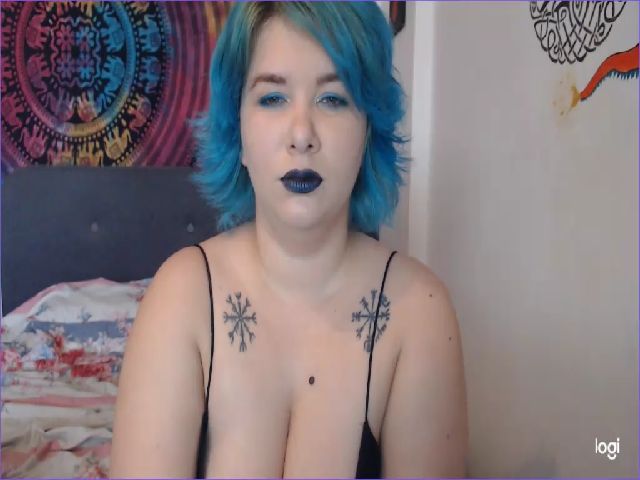 Live sex webcam photo for GoddessEmma #265469789