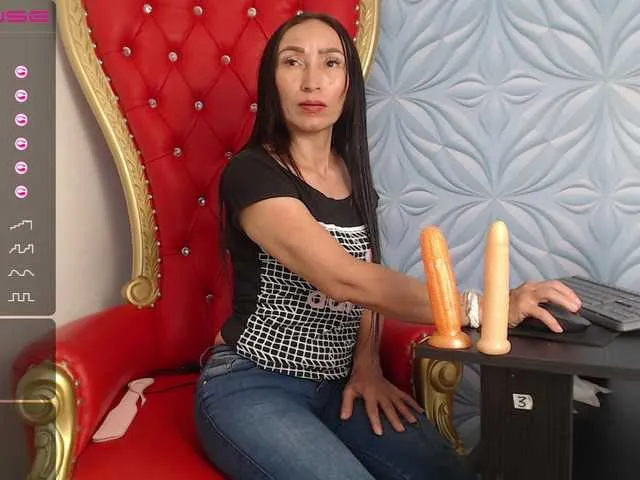 Live sex webcam photo for BlowMommy #256852207