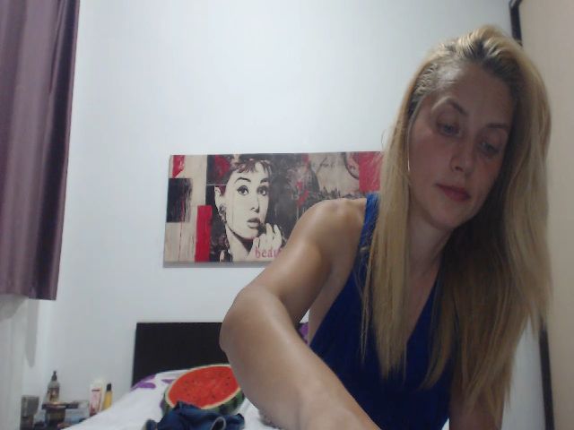 Live sex webcam photo for MonicaDiamond #254605645