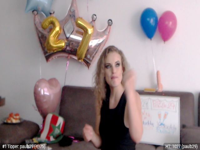 Live sex webcam photo for HollyMfc #265218396