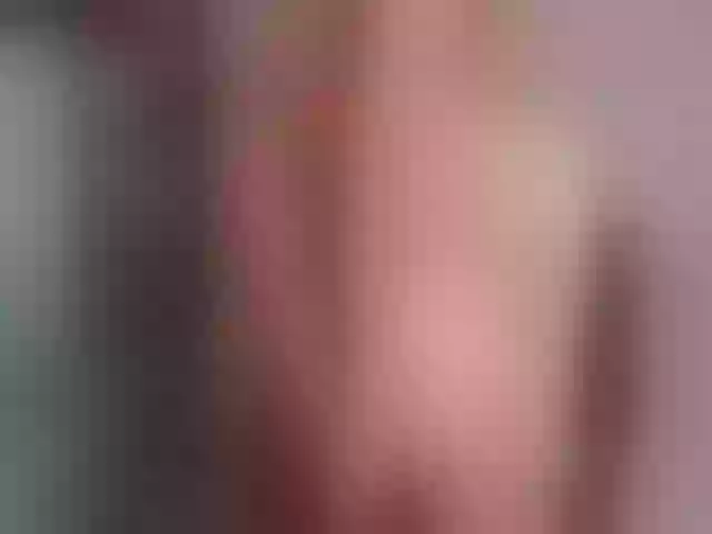 Live sex webcam photo for Sun_kissed1 #258031953