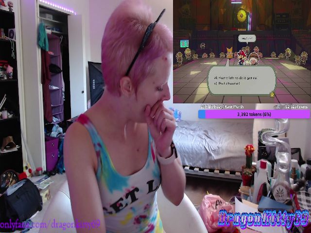 Live sex webcam photo for DragonKitty69 #252902098