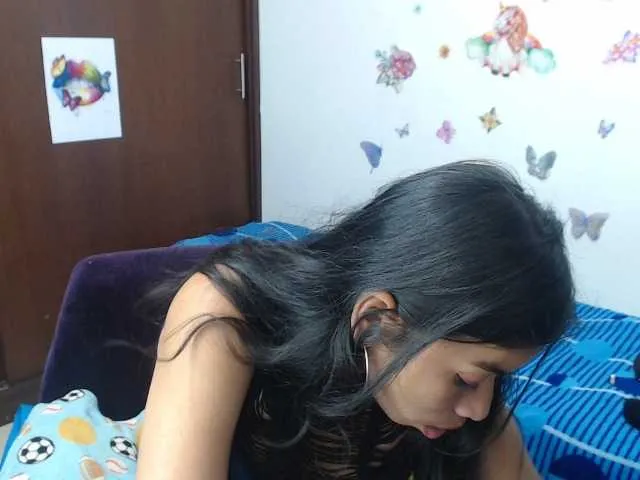 Live sex webcam photo for marianahold #241067073