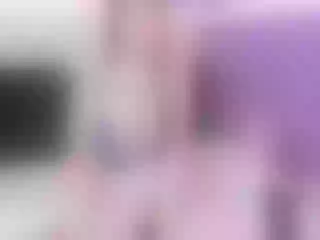 Live sex webcam photo for Violet21_ #263403086