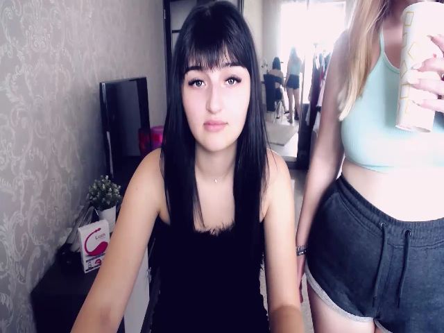 Live sex webcam photo for Hot__Moon #256270506