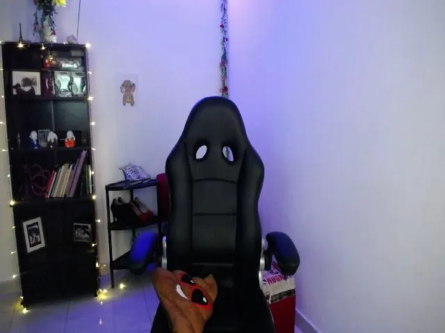 Live sex webcam photo for Anyablack2 #263960221