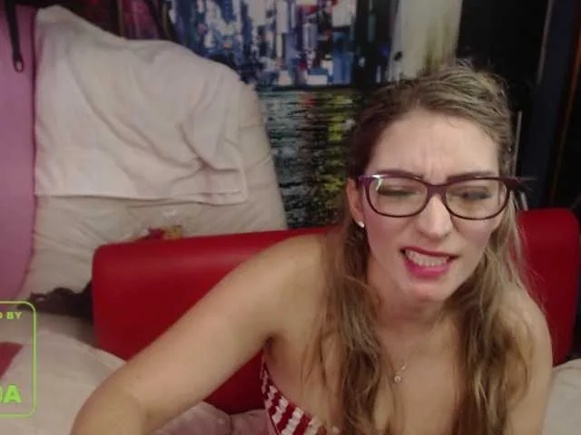 Live sex webcam photo for jeniferblanco #245754509