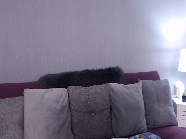 Live sex webcam photo for AuroraXSky #255327872