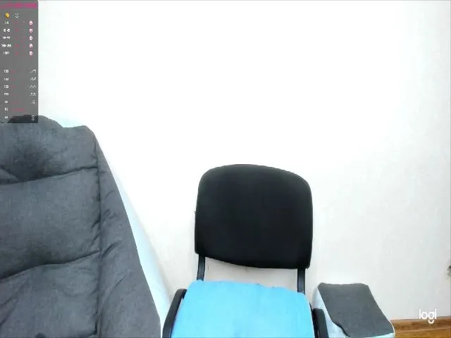 Live sex webcam photo for SarahSmiths #256148459