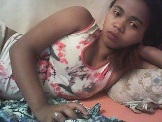 Live sex webcam photo for Malinciehot #240765643