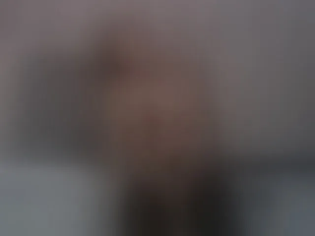 Live sex webcam photo for JuliaJuliette #252744877