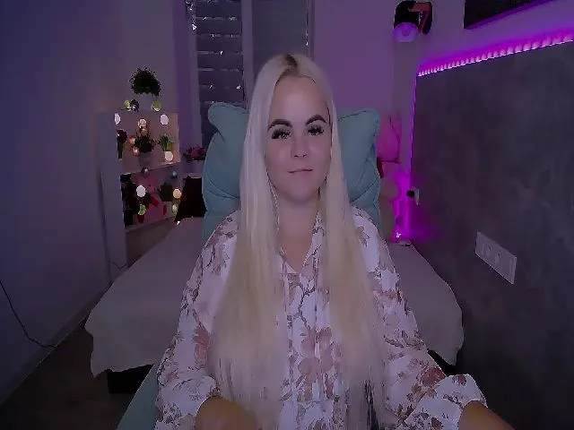 Live sex webcam photo for Jenni__fer #264629463