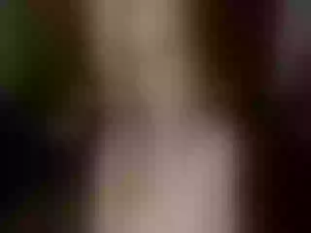 Live sex webcam photo for WildestKitten #260998668