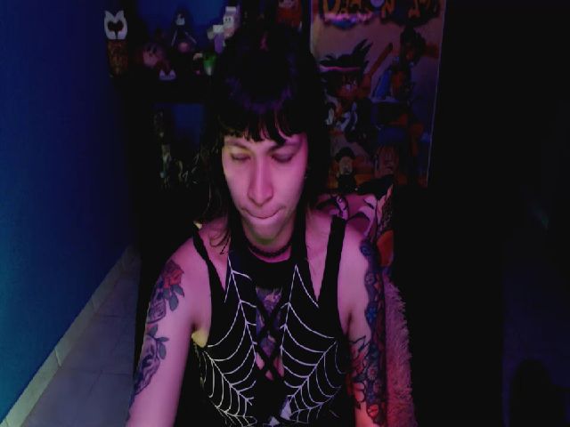 Live sex webcam photo for umaru_michae #252987572