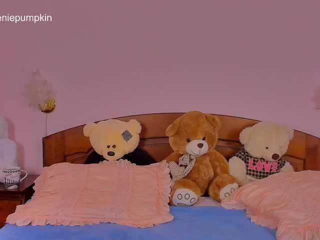 Live sex webcam photo for NymphaLean #241384516