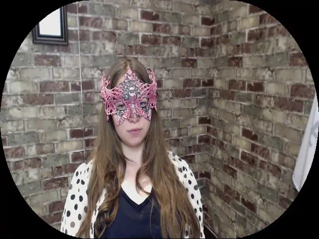 Live sex webcam photo for MollyMey #263934311