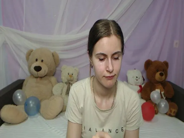 Live sex webcam photo for MollyTravis #254981288