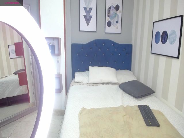 Live sex webcam photo for Charlote_Lush #258861044