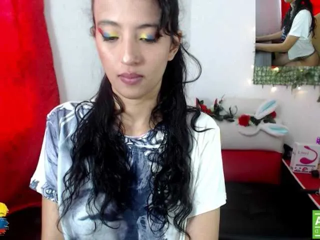 Live sex webcam photo for Coniecut #241875202