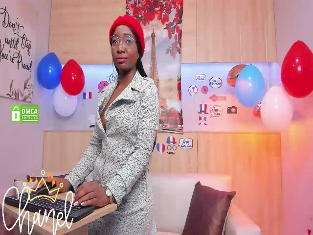 Live sex webcam photo for Chaneladams_ #253835413