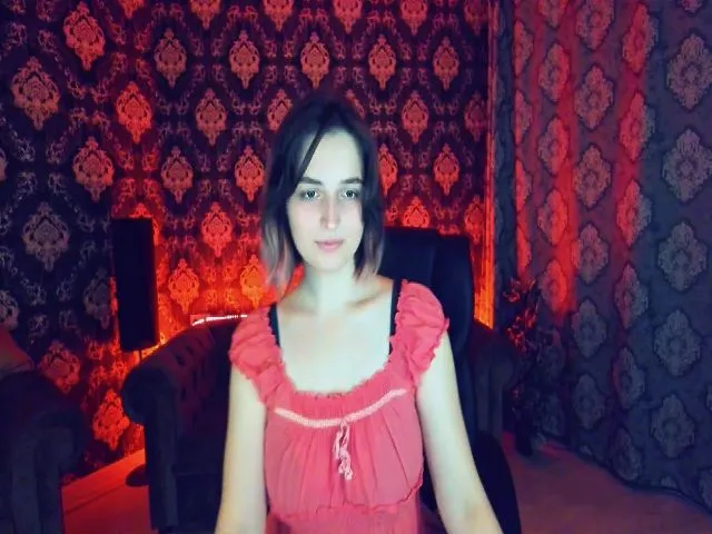 Live sex webcam photo for MileyDreams #255441816