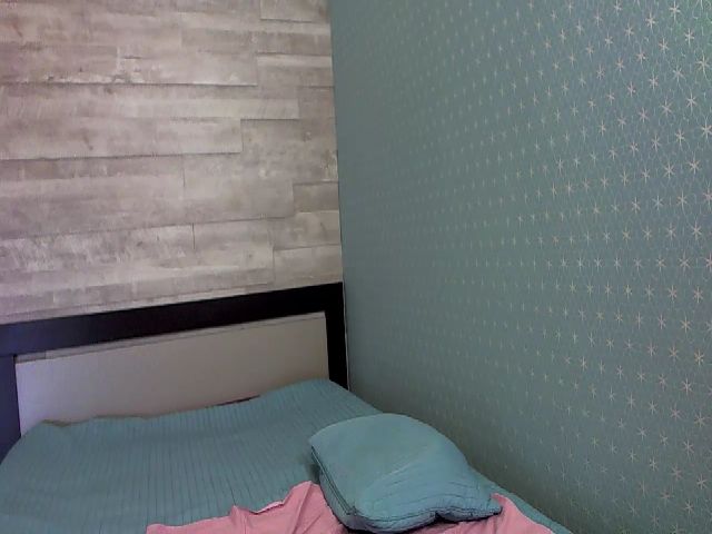 Live sex webcam photo for HugeBoobsErin #260541018