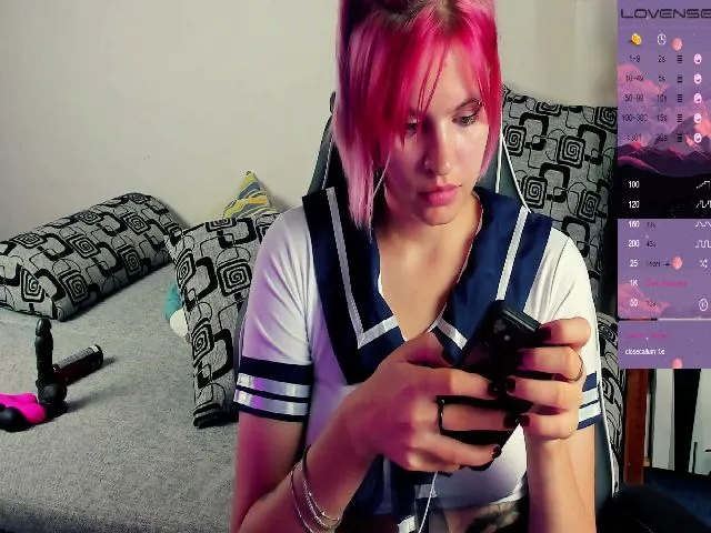 Live sex webcam photo for Sky_Drag0n #259791701