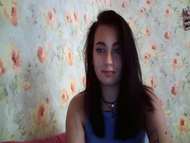 Live sex webcam photo for lolly_hollyy #257514383