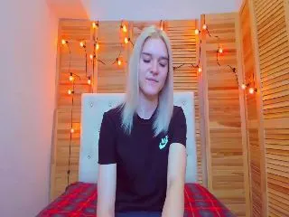 Live sex webcam photo for MarliTes #252072294