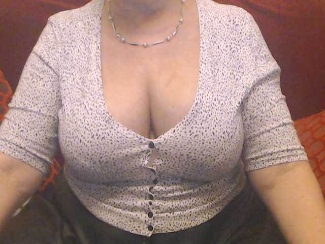 Live sex webcam photo for SugarBoobs #242811591