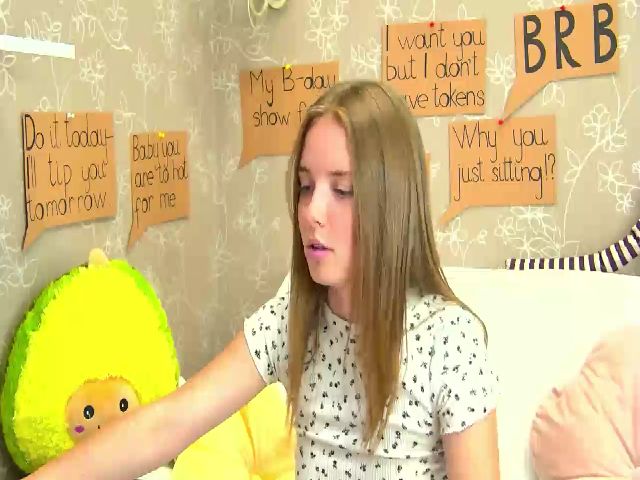 Live sex webcam photo for CaNaDaDi #264774004