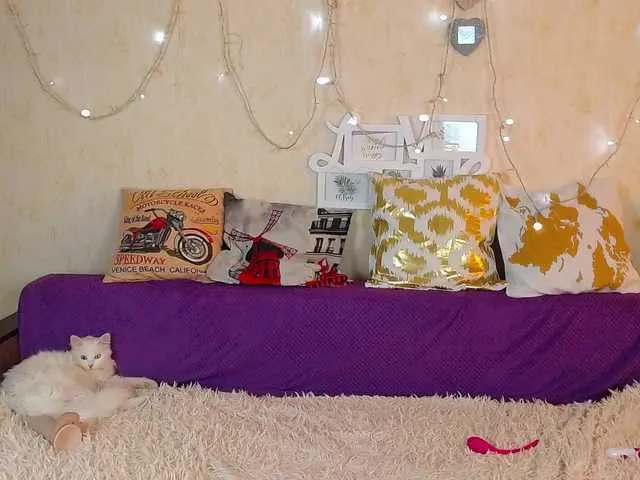 Live sex webcam photo for gloriawoo #241350342