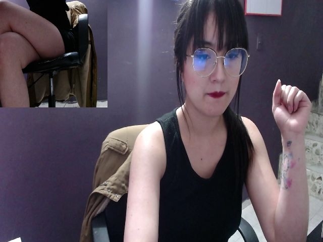 Live sex webcam photo for Charlotte_3x #263683522