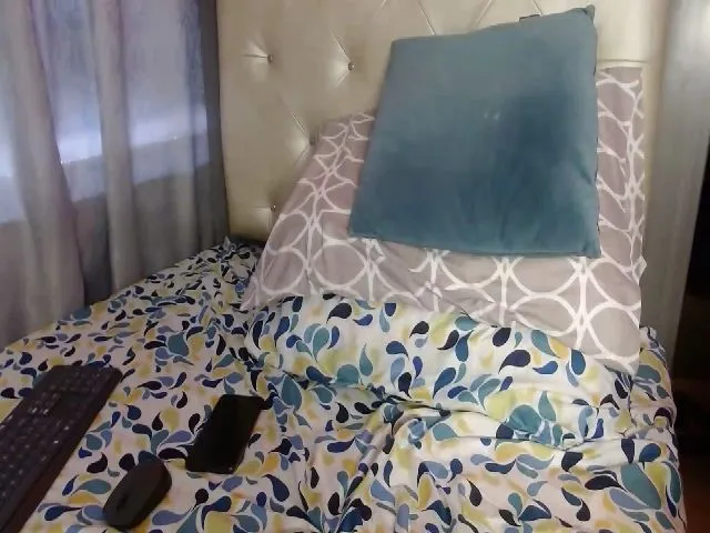 Live sex webcam photo for ScarletDsire #254172845