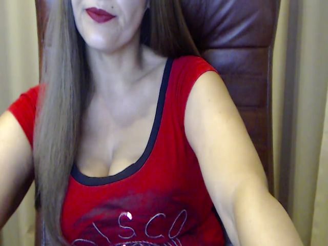 Live sex webcam photo for Eyesriddle #253753192