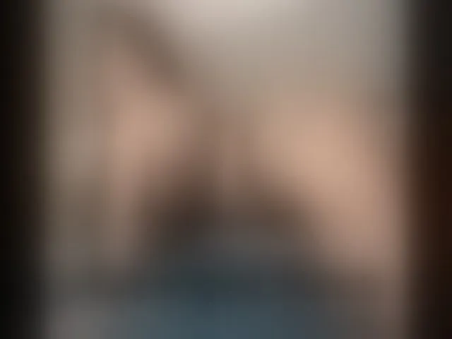 Live sex webcam photo for BrendaLi #253970648
