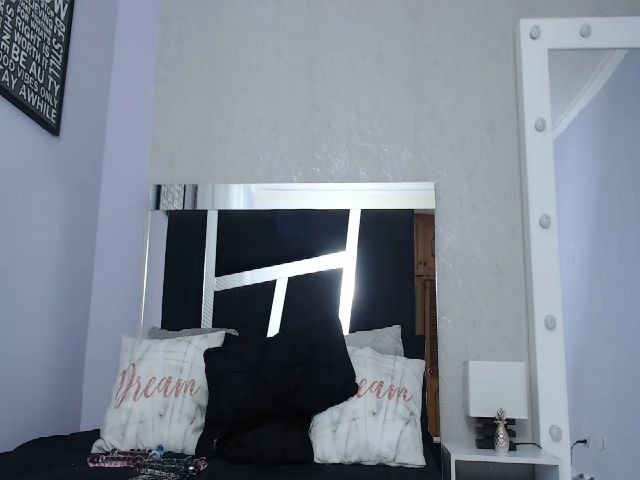 Live sex webcam photo for Pythonissa97 #256372493