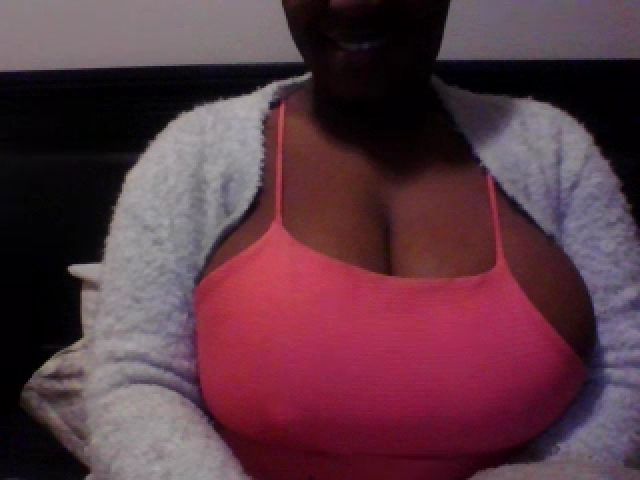 Live sex webcam photo for TheMajestibbb #257707152