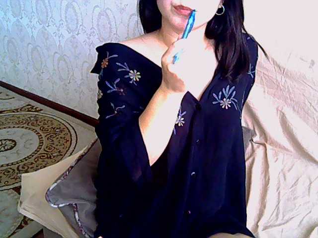 Live sex webcam photo for AuraAsian #240998308