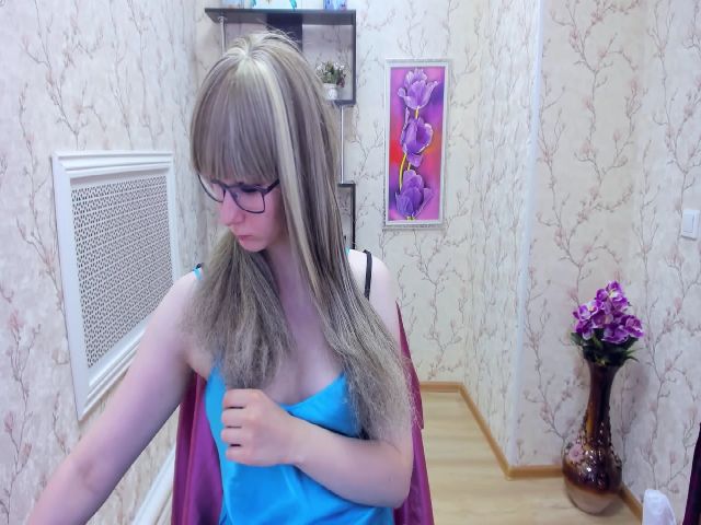 Live sex webcam photo for AlanaDreamy #256915007