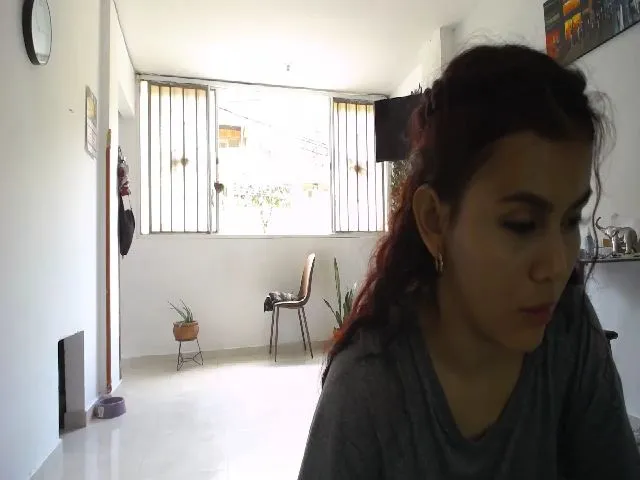 Live sex webcam photo for Akeishaa_ #256300601