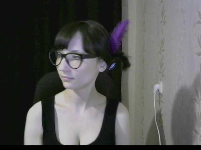 Live sex webcam photo for RenieCalm #241369340